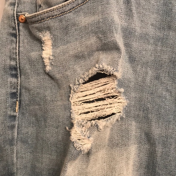 Size 4 Light Wash Distressed Boyfriend Jeans - Picture 4 of 5